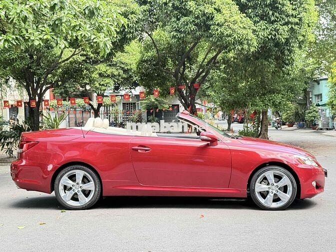 Lexus IS250C 2010