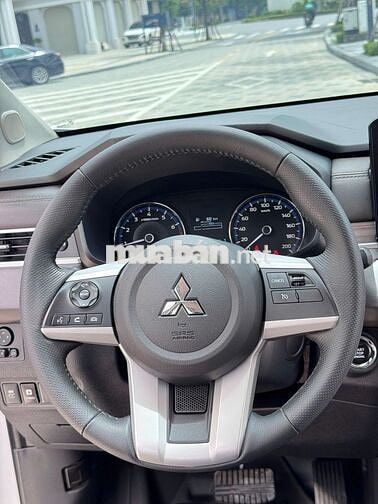 Mitsubishi Xpander Premium 2024  bản premium