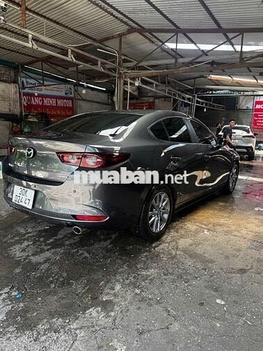 Mazda Mazda 3 2023 24000 km Xám