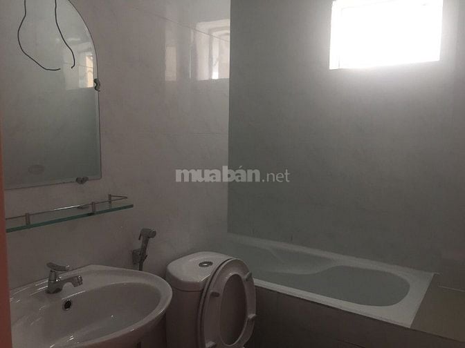 Tôi chính chủ, cho thuê căn góc 98m2, 3PN, 2WC, tầng 4, thông thoáng