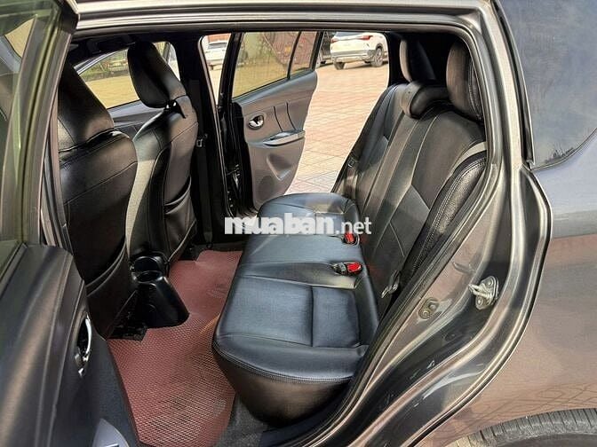 Toyota Yaris 1.5AT 2017-10 vạn km