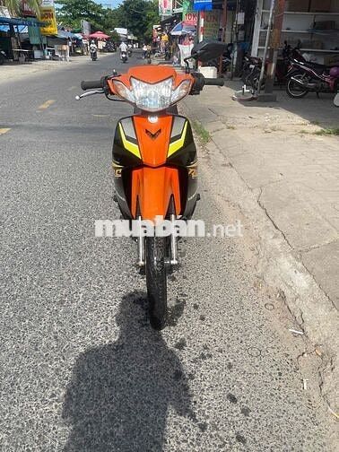 Yamaha Sirius 2013 Cam đen