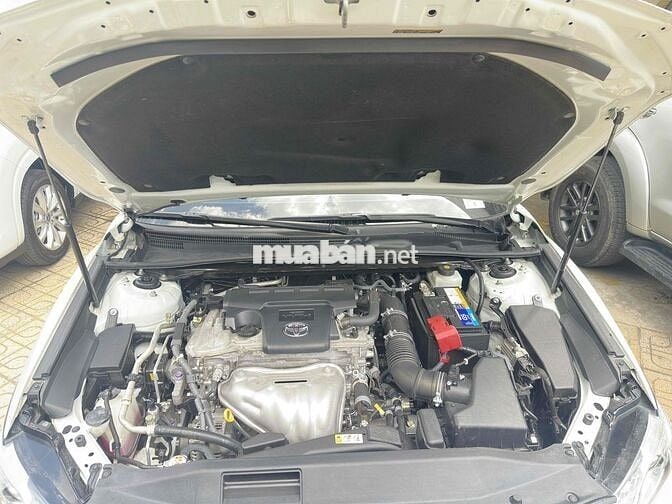 Toyota Camry 2.5Q 2021 Trắng 49.000 km
