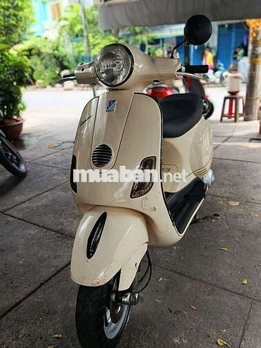 Piaggio Vespa LX 125 ie Kem Tự động