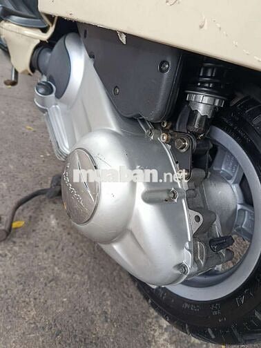 Piaggio Vespa LX 125 ie Kem Tự động