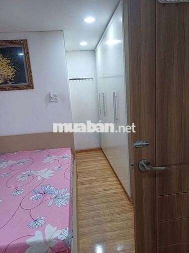 Cho 1 nữ văn phòng thuê-Full nội thât-dọn vào ở ngay.