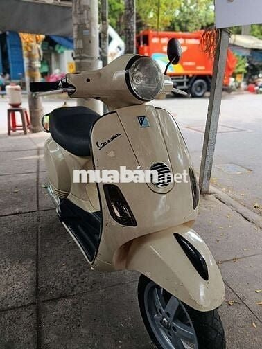 Piaggio Vespa LX 125 ie Kem Tự động