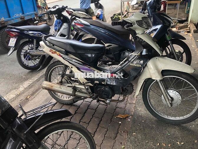 Honda Wave Trắng Xăng