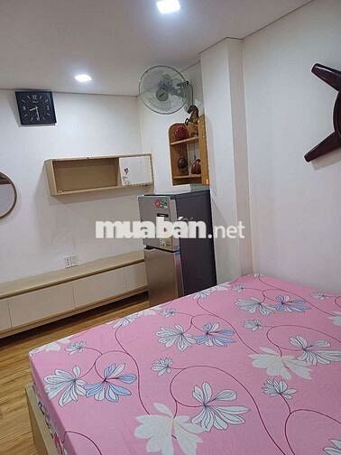 Cho 1 nữ văn phòng thuê-Full nội thât-dọn vào ở ngay.