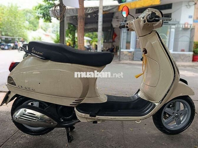 Piaggio Vespa LX 125 ie Kem Tự động