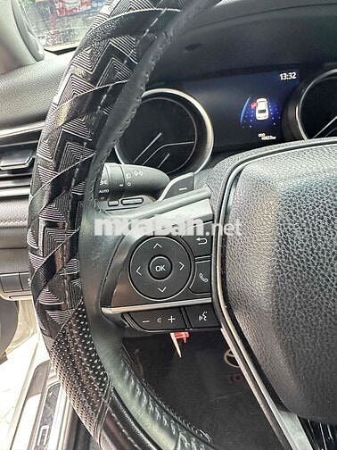 Toyota Camry 2.5Q 2021 Trắng 49.000 km