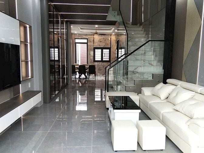 Cần tiền cho con ra nuớc ngoài cần bán gấp nhà siêu mới đẹp 