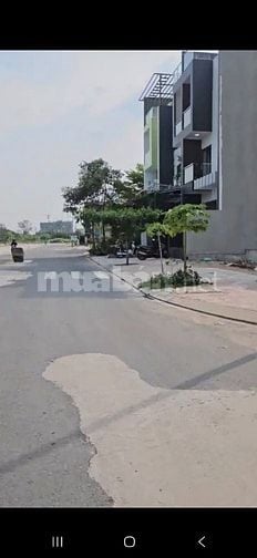 200m2 nền B Thự, DA Thanh Nhựt, góc Phạm H Lầu + Nguyễn H Thọ, Nhà Bè
