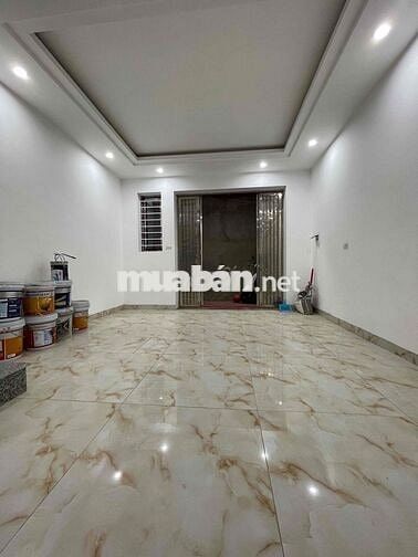 Chính chủ bán nhà Thanh liệt xây mới 5,5 tầng SĐCC gần đường chính 7,4