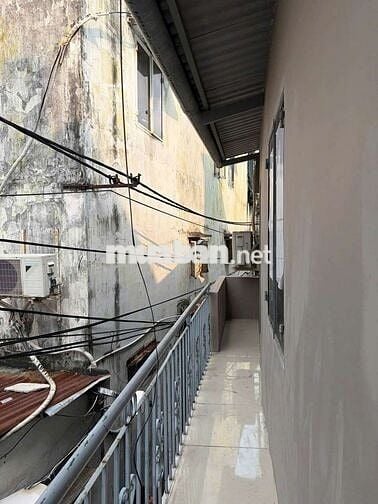 nhà nc mới 7x6 trệt lầu lý chính thắng p8 Q3