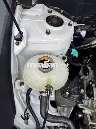 Hyundai Tucson 5 chỗ Xăng Trắng
