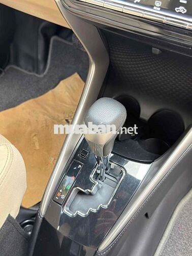 Toyota Yaris 1.5G CVT sản xuất 2019 nhập thái lan