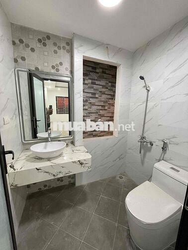 Chính chủ bán nhà Thanh liệt xây mới 5,5 tầng SĐCC gần đường chính 7,4