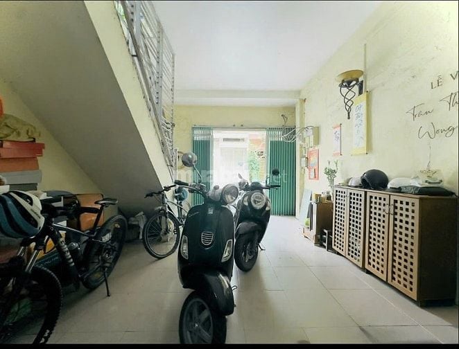 Bán Nhà 4m x 25m, 4 Tầng, Khu An Ninh, Thích Hợp Ở, CHDV, KS, VPCTY