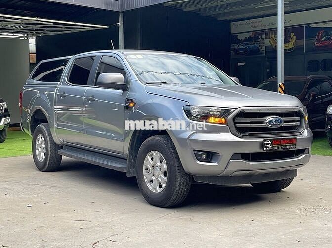 Ford Ranger XLS AT 2018 Bạc 7 vạn