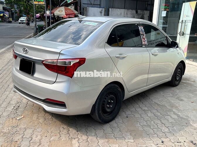 Hyundai Grand i10 2019 Số sàn Bạc