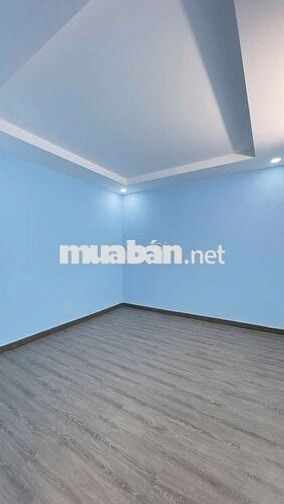 Bán nhà Quận 7 giá rẻ, đường lớn xe hơi tới nhà.. cách phú Mỹ Hưng 1km