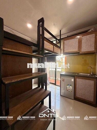 Phòng trọ duplex balcony đầy đủ nội thất gần Metro Bến Thành, Văn Lang