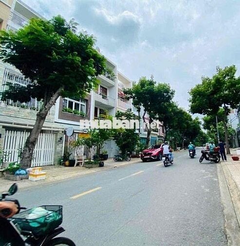 MTKD ĐƯỜNG 40 TÂN QUY ĐÔNG GIÁ THUÊ TỐT 25tr/Th