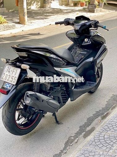 Yamaha NVX 155 Đen bạc Smartkey