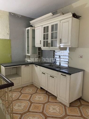 Chính chủ cho thuê nhà 4 tầng 2 ngủ 1 khách 1 bếp ( điện nc giá nhà nc