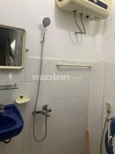 Chính chủ cho thuê nhà 4 tầng 2 ngủ 1 khách 1 bếp ( điện nc giá nhà nc