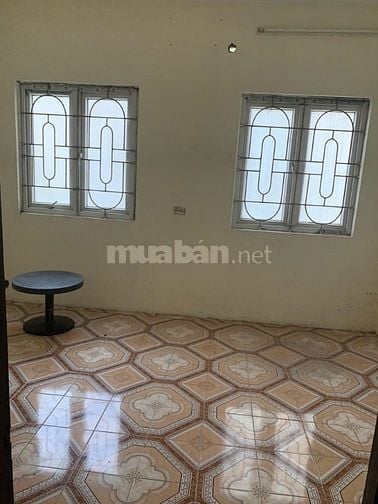 Chính chủ cho thuê nhà 4 tầng 2 ngủ 1 khách 1 bếp ( điện nc giá nhà nc