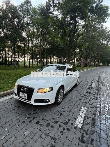 Audi A4 Trắng 5 chỗ dư dùng bán cho ai cần sử dụng