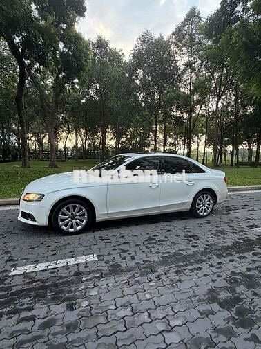 Audi A4 Trắng 5 chỗ dư dùng bán cho ai cần sử dụng