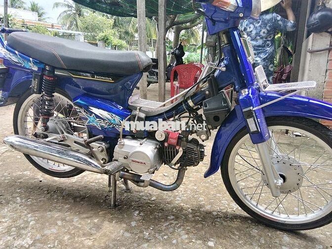 Honda Dream Xăng Xanh