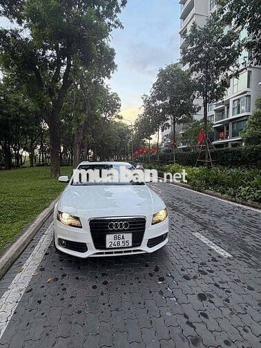 Audi A4 Trắng 5 chỗ dư dùng bán cho ai cần sử dụng