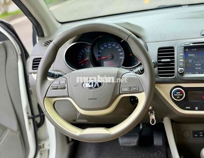 Kia Morning S 1.25 AT 2017 Trắng 8900 km