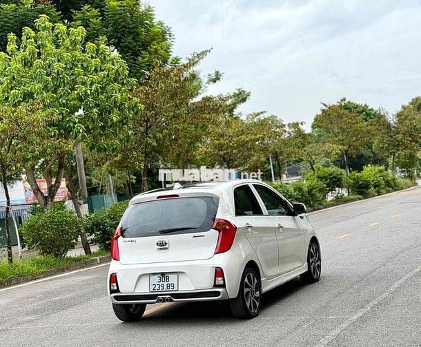 Kia Morning S 1.25 AT 2017 Trắng 8900 km