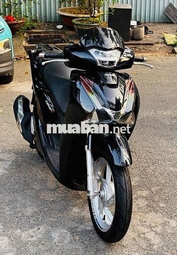 Honda SH 125i cuối 2017 Đen bóng bstp 9 chủ