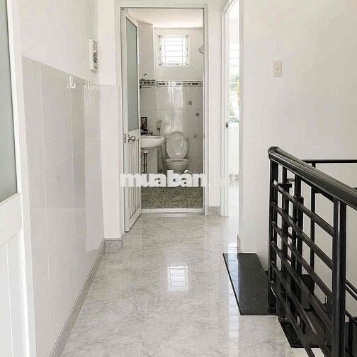Cho thuê nhà nguyên căn Chuyên dùng 9 quận 7 3,5x15 2Pn giá 8tr