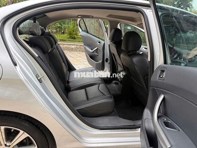 Peugeot 408 Premium 2.0 AT 2016 - 289 Triệu