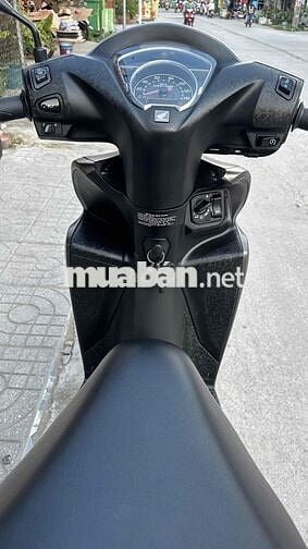Honda Vision 2025 Vàng cát ( hỗ trợ góp )