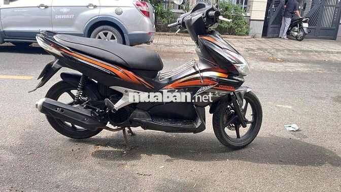 Honda Air Blade Thể thao Đen cam