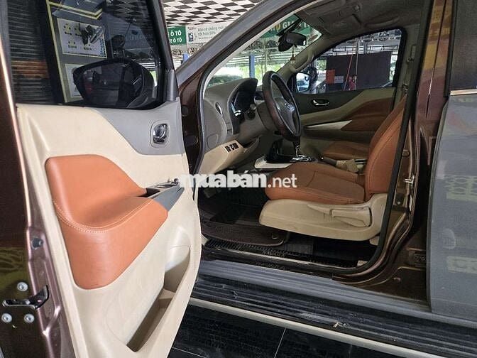 Nissan Navara EL 2017 Tự động Xám
