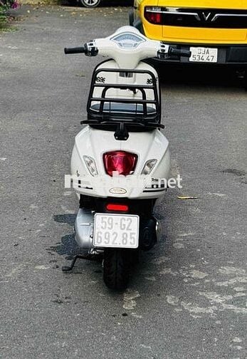 Piaggio Vespa Primavera Du thuyền cuối 2019