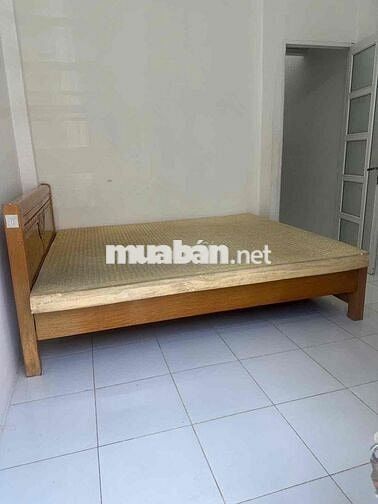 Nhà thuê 737/ hẻm 3m lạc long quân 7,5 triệu