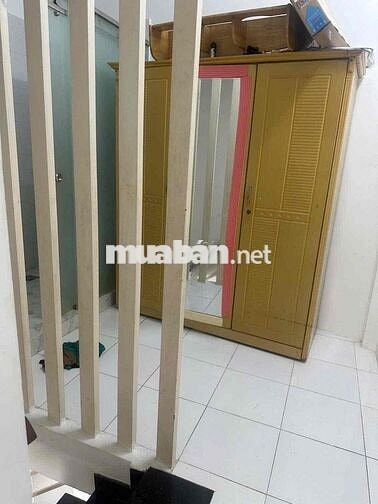 Nhà thuê 737/ hẻm 3m lạc long quân 7,5 triệu