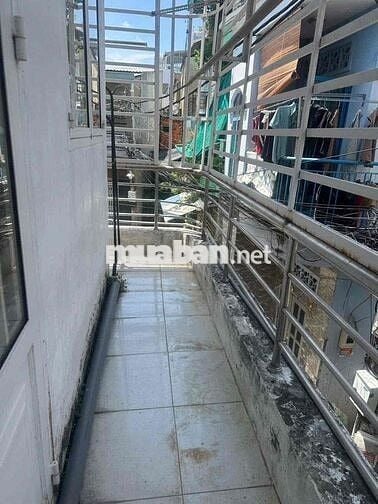 Nhà thuê 737/ hẻm 3m lạc long quân 7,5 triệu