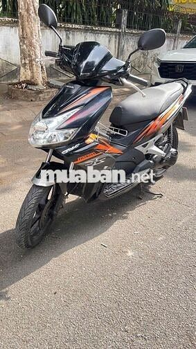 Honda Air Blade Thể thao Đen cam