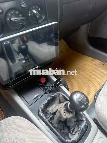 Daewoo Nubira II Bạc 5 chỗ